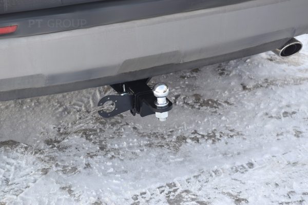 Фаркоп Toyota RAV4 с 2019 - съемный квадрат — изображение 3